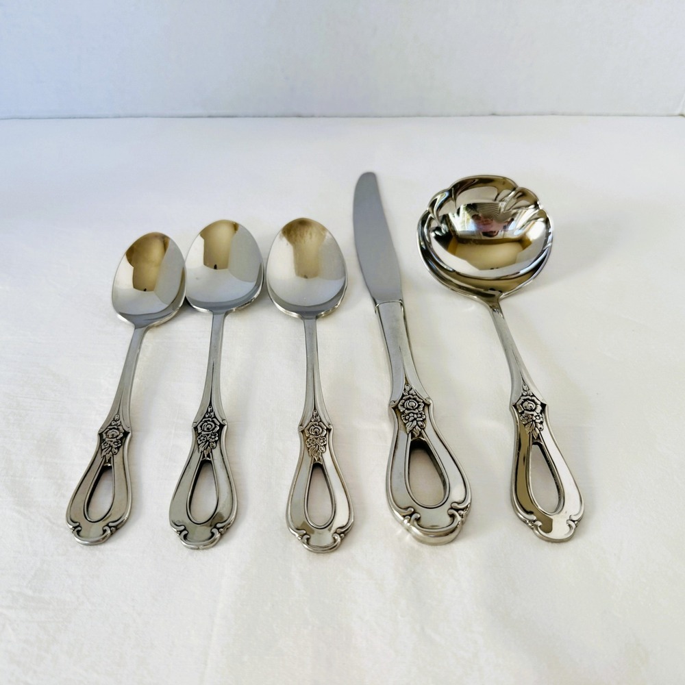 Oneida TOUJOURS Heirloom Stainless Flatware Cube Teaspoon Soup Spoon Gravy Ladle